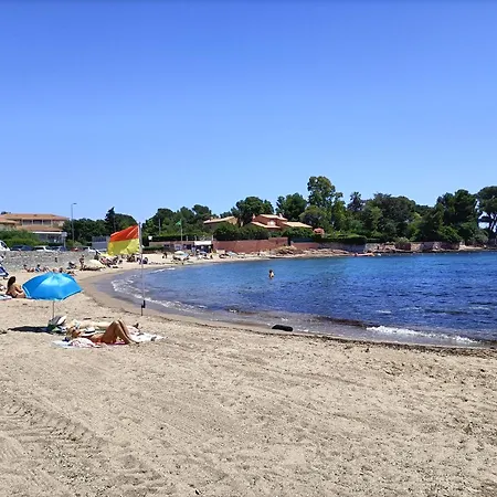 Boulouris Avec Parking A 2 Minutes A Pied Des Plages Daire